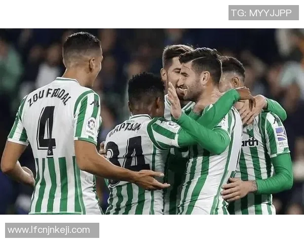 雷恩主场迎战塞维利亚争夺欧战资格的关键对决 雷恩主场迎战塞维利亚争夺欧战资格的关键对决