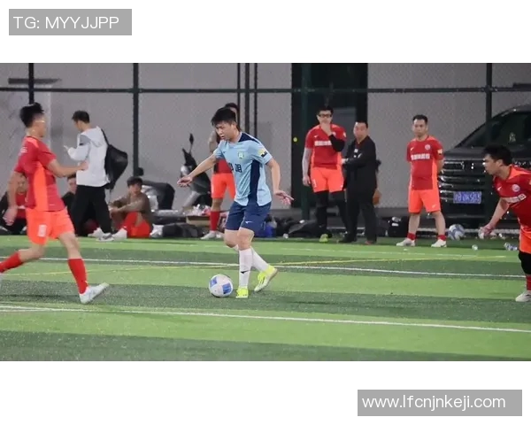 实时足球比赛比分在线直播观看畅享精彩赛事体验