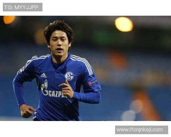 内田笃人：从足球场上的拼搏到人生的哲学思考之旅